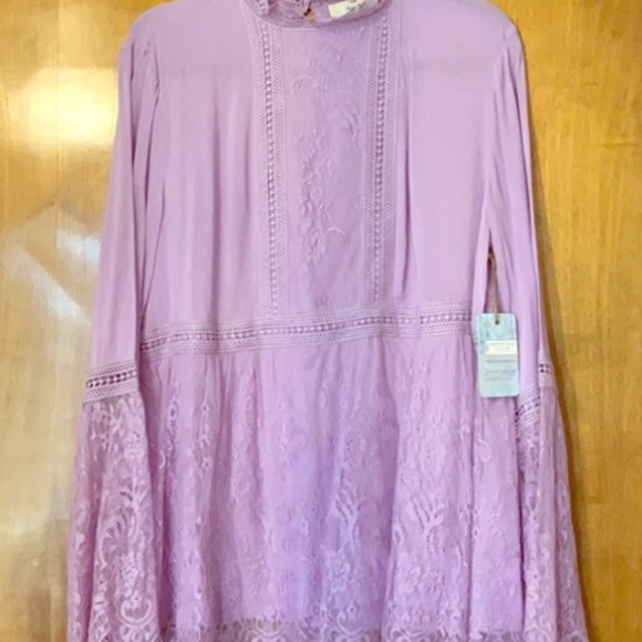 ISO Entro Purple Lace Top - Picture 1 of 1